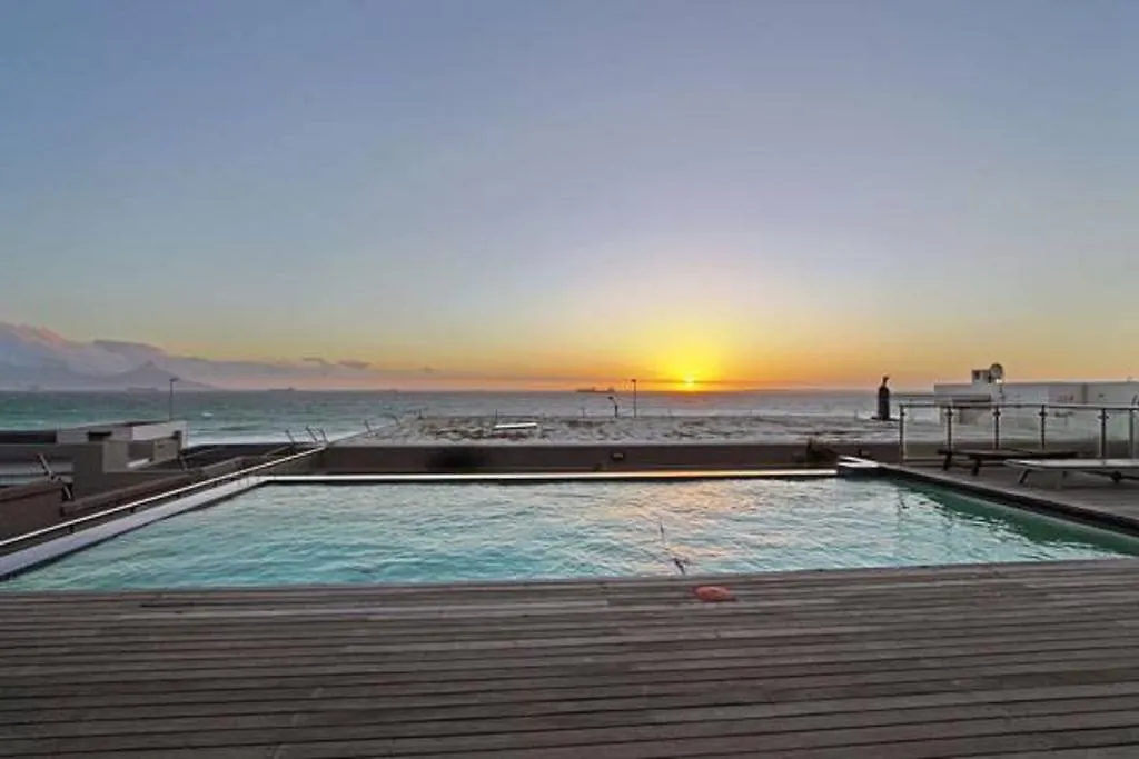 Infinity 602 Bloubergstrand